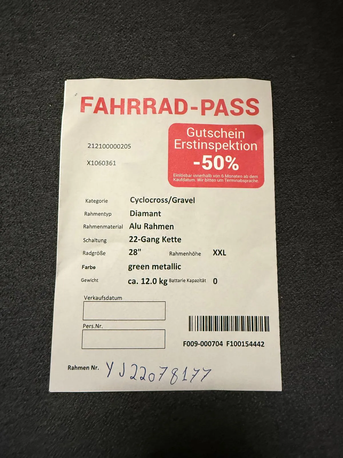 Verkauft wird ein sehr wenig genutztes Gravelbike der Firma Carver mit der Rahmengrösse XXL.
Das Kaufdatum war der 08.07.2024 und wurde etwa 100-150 km bewegt und befindet sich daher in einem absolut neuwertigen Zustand!
Abzuholen ist das Fahrrad in Koblenz und kann vor Ort auch besichtigt werden.
Spezifikationen:
22 Gang Kettenschaltung SHIMANO GRX
Hydraulische Scheibenbremse
Gewicht lt. Herstellerangabe 10,2kg
Zul. Gesamtgewicht 120kg
https://www.carver.de/products/gravel-120-p000000004?srsltid=AfmBOor1m6WOqsGyEGB3XQvcISTdKssBt6IeG7C36gt_2TrR27AL4wmA